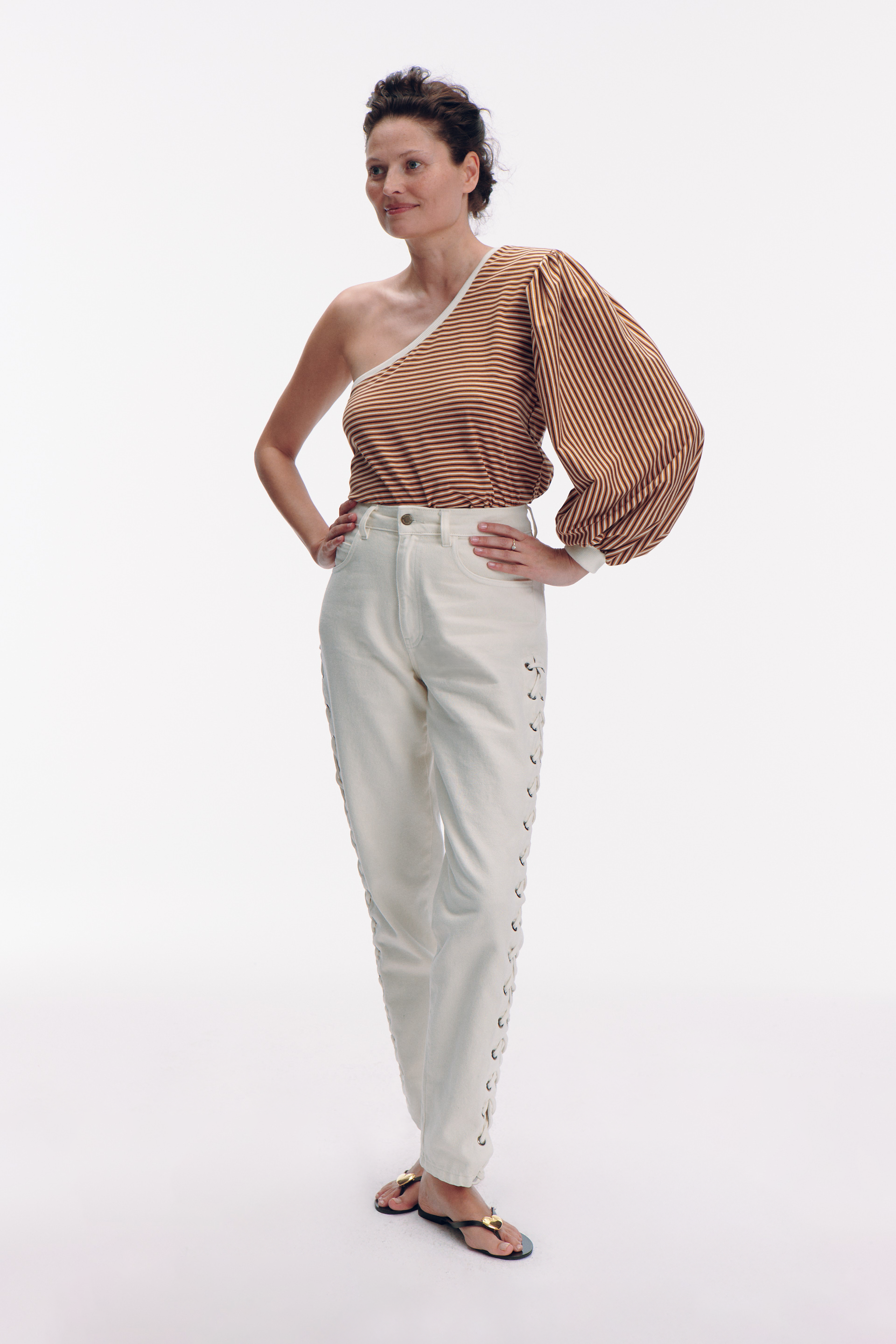 Perez One Shoulder Longsleeve - white