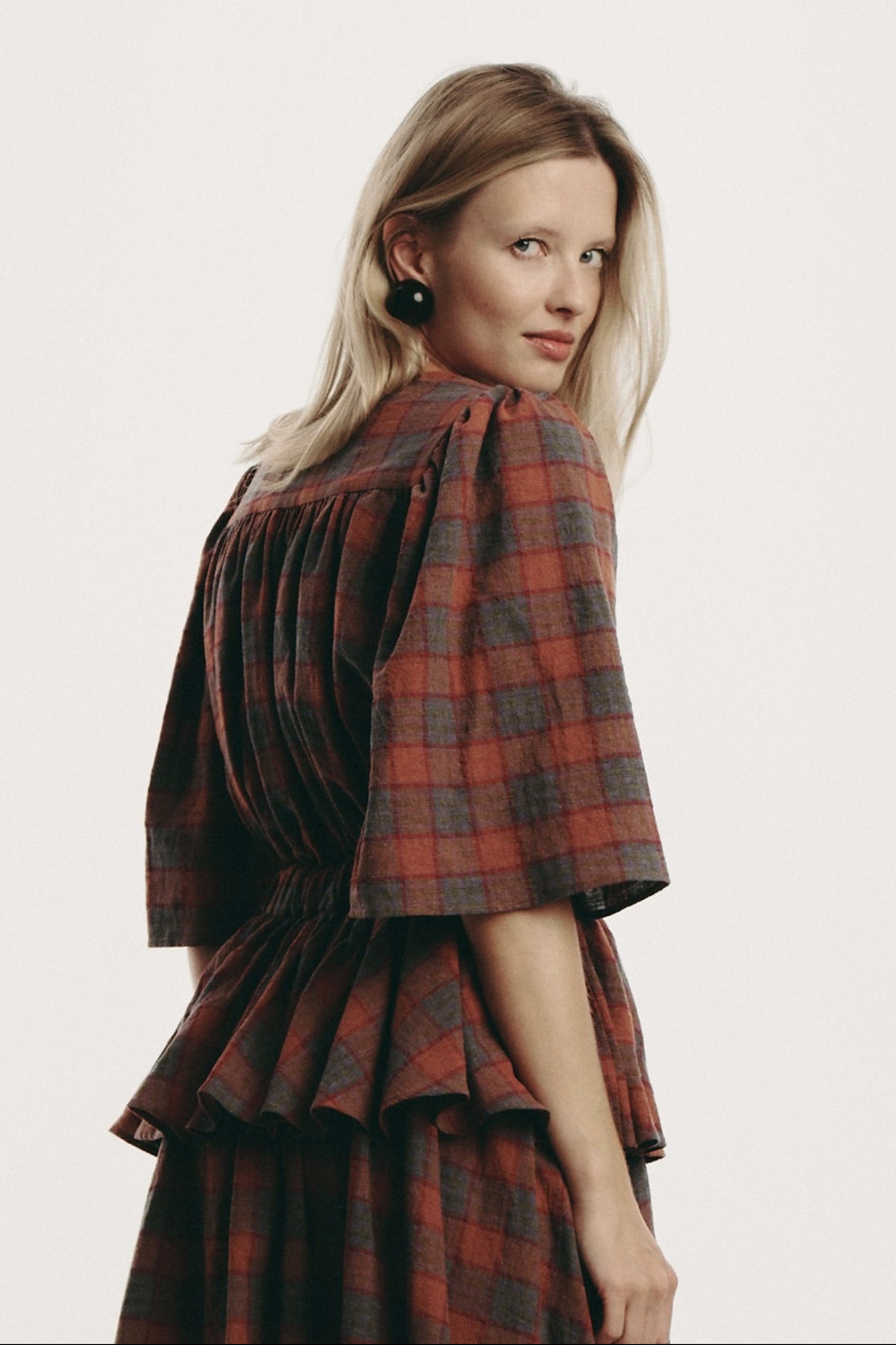 ROUND Clip-on Earrings